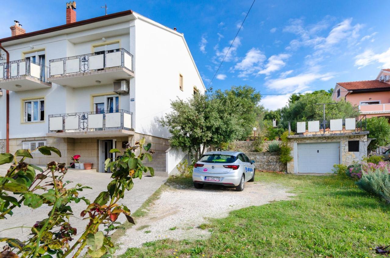 Apartment Ivanka Banjol Exterior foto